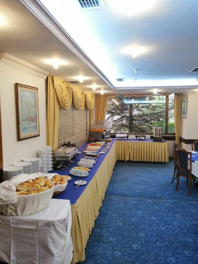 Akyuz Hotel Ankara Buitenkant foto