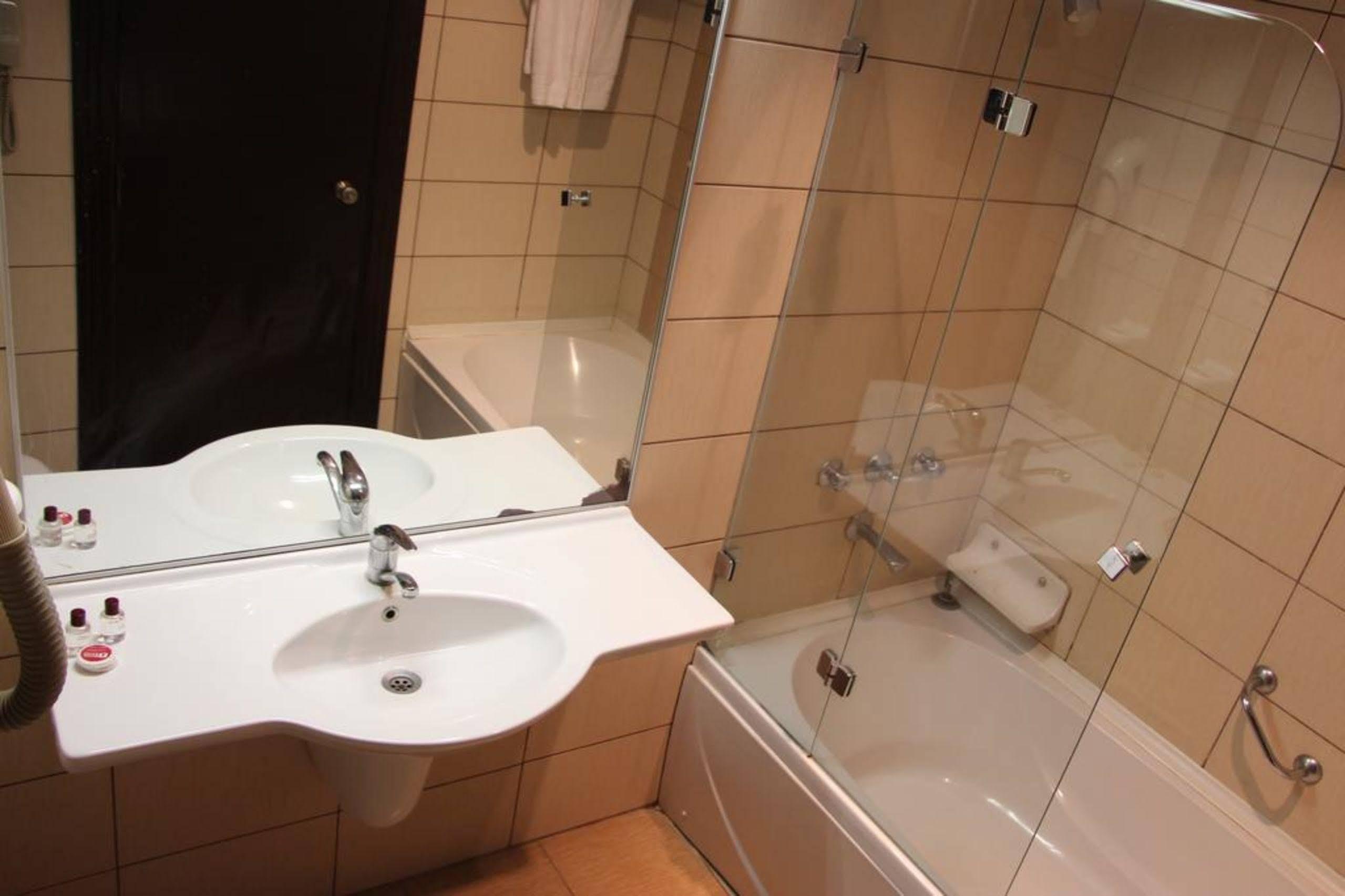 Akyuz Hotel Ankara Buitenkant foto