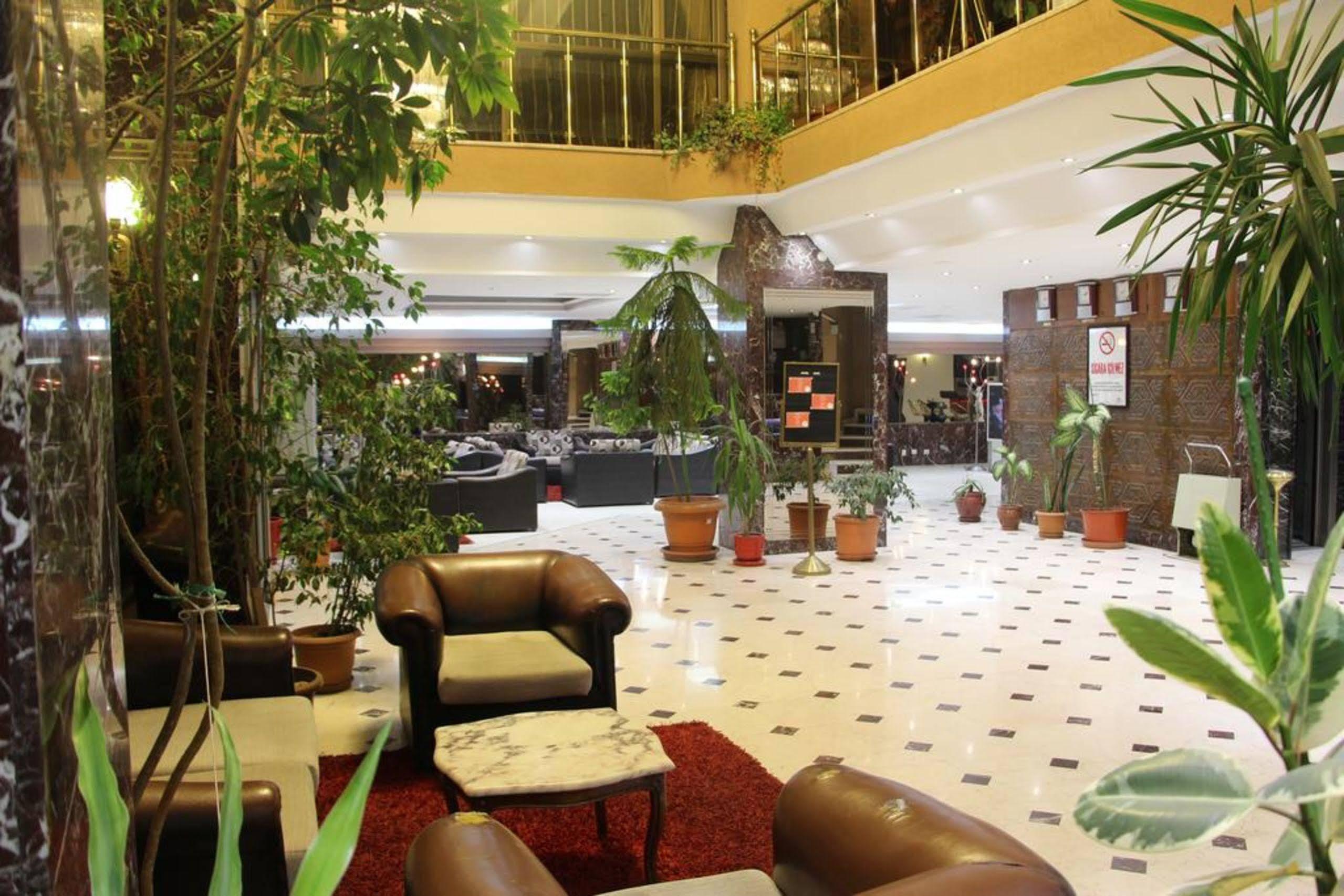 Akyuz Hotel Ankara Buitenkant foto
