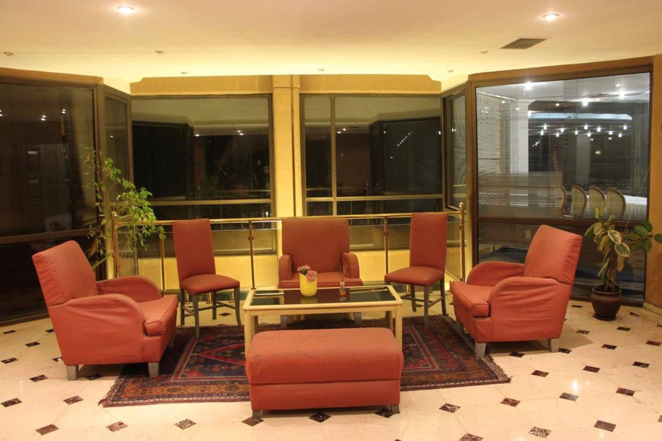 Akyuz Hotel Ankara Buitenkant foto